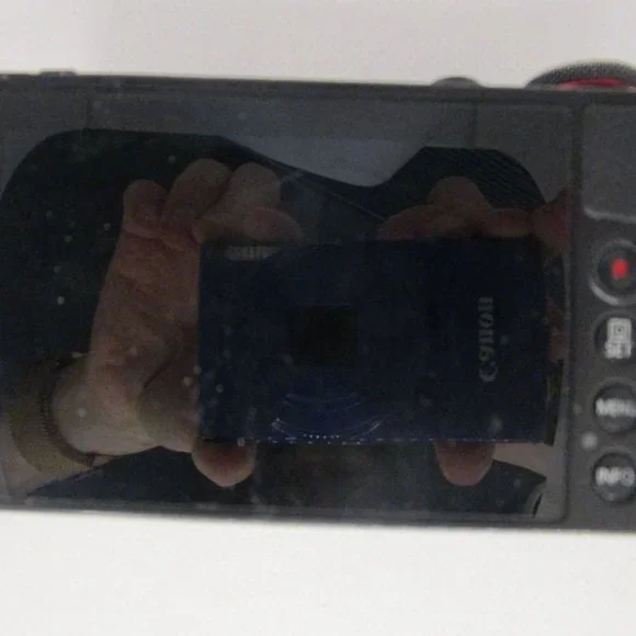 CANON POWERSHOT G9X BUNDLE FOR PARTS/NOT WORKING (please read) - Picture 4 of 16